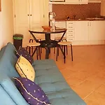 شقة Oura Sunset البوفيرا