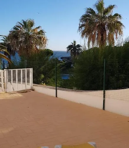 Oura Sunset Apartamento