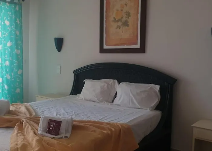 Oura Sunset Apartamento *