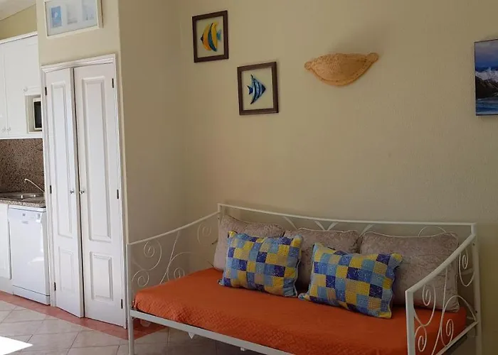 Oura Sunset Apartamento