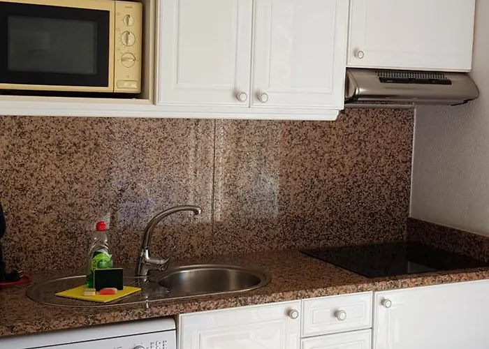 Oura Sunset Apartamento