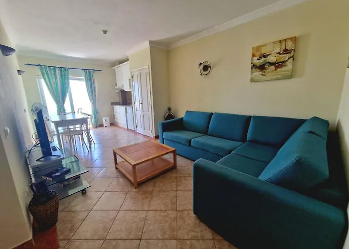 Oura Sunset Apartamento *